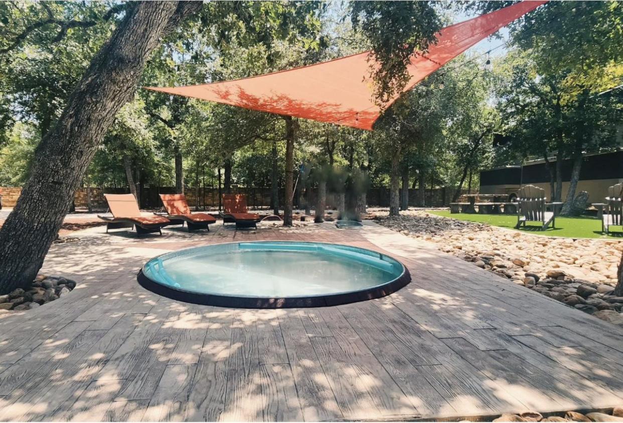 7744 Ranch Glamping Resort Austin Exterior foto